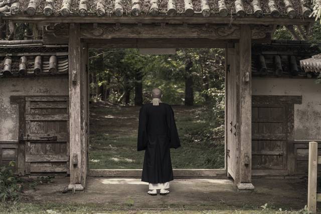 私が生まれて初めて参列した葬式がその祖父のものです。
