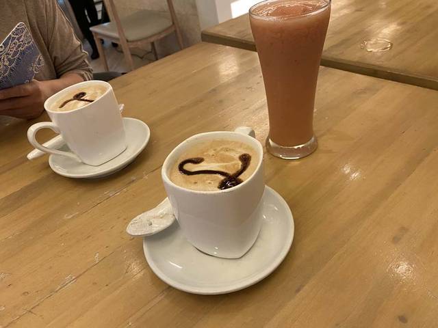 CaFe Laguna