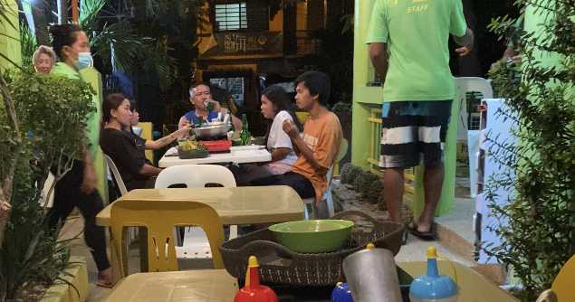 Donkatsuレストランは地元の人でも通いやすい安心価格でフィリピン人のお客さんがたくさん