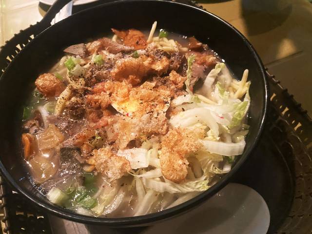 フィリピン風ラーメンBatchoy(バッチョイ)